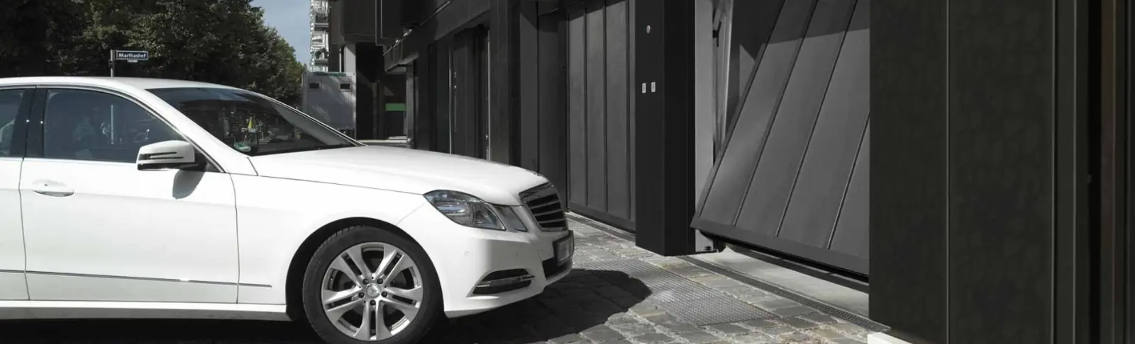 Vrata za zajedničke garaže